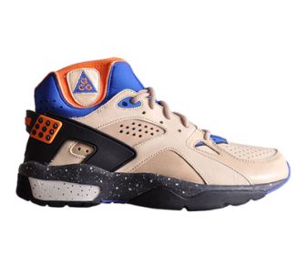 7月9日0時先行発売 NIKE MOWABB OG