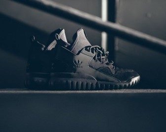 海外発売開始 adidas Tubular X Black 3M