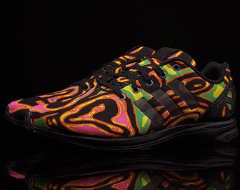 海外発売中 JEREMY SCOTT x ADIDAS ORIGINALS ZX FLUX