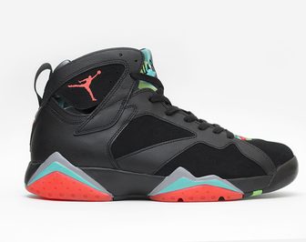 3月7日発売 AIR JORDAN 7 RETRO