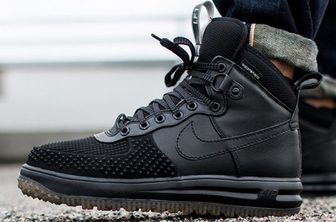 海外発売開始 Nike Lunar Force 1 DUCKBOOT