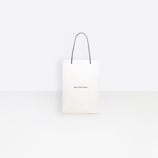 BALENCIAGA 新作バッグは 約15万円のショッピングバッグ