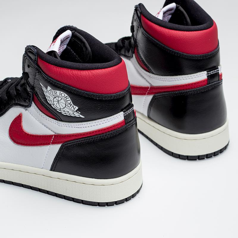 jordan 1 og gym red