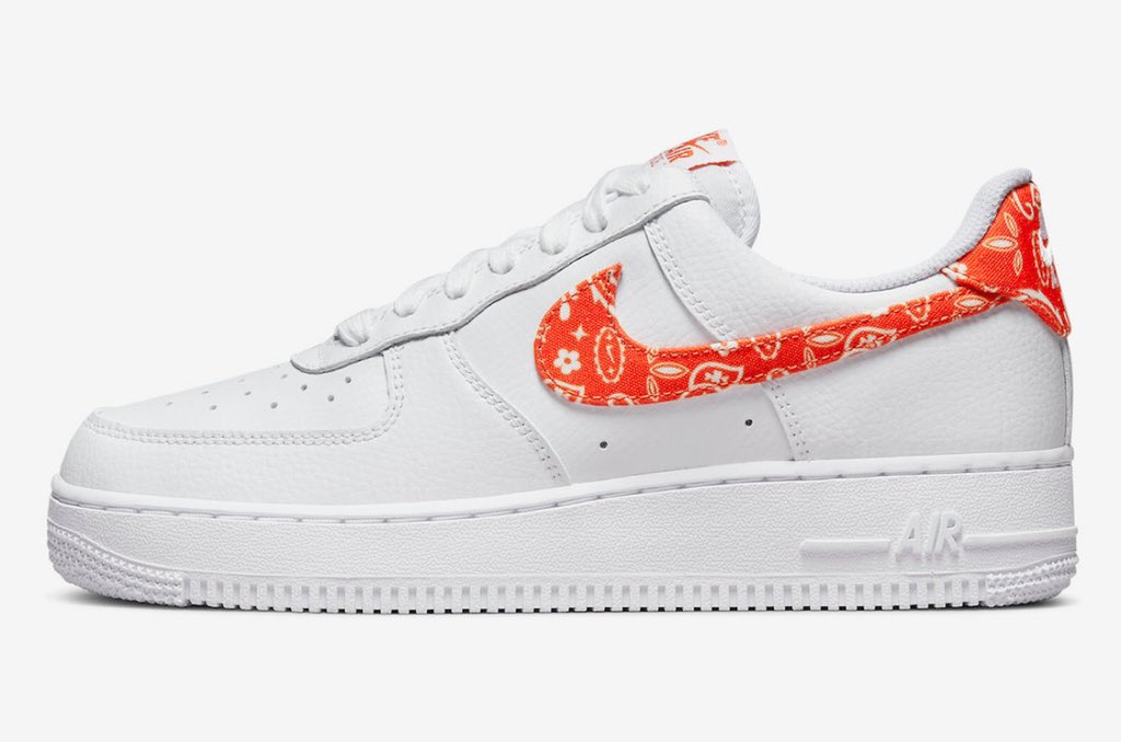 NIKE W AIR FORCE 1 LOW ESS PAISLEY