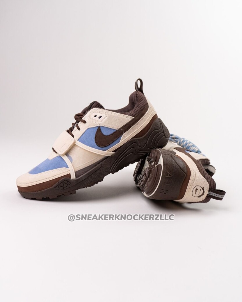 TRAVIS SCOTT × NIKE ZOOM FIELD JAXX LECHE BLUE 2025年春発売予定