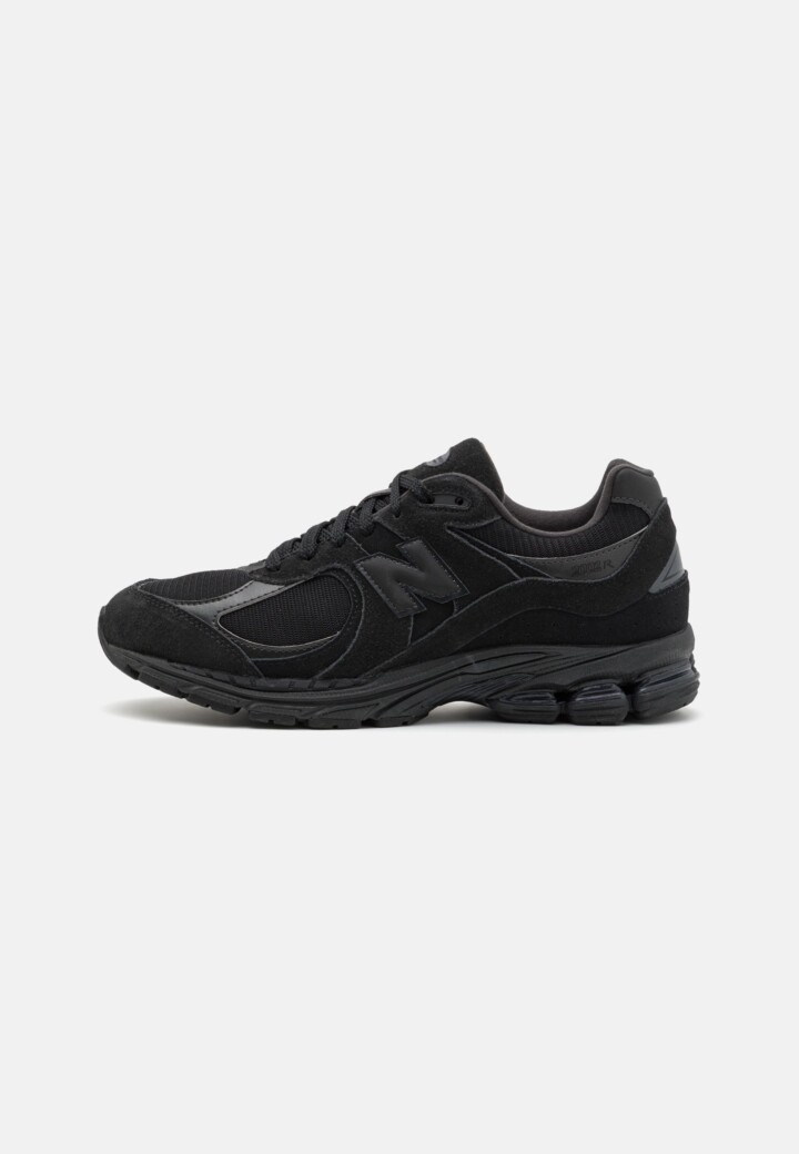 NEW BALANCE U2002RBL BLACK 1月10日発売予定