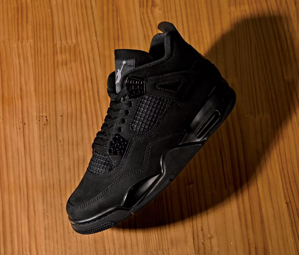 NIKE AIR JORDAN 4 RETRO BLACK CAT 11月28日復刻発売予定