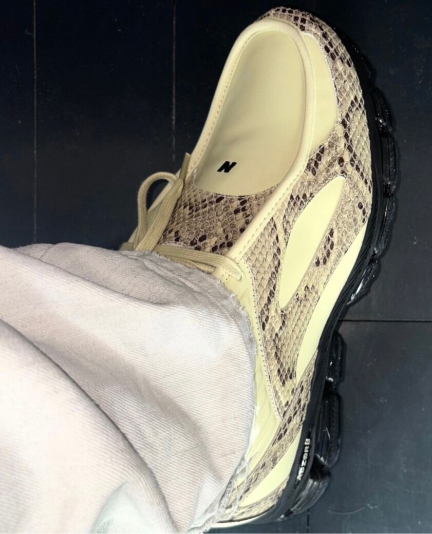 NEW BALANCE 1890 スネークスキン モカシンスニーカー