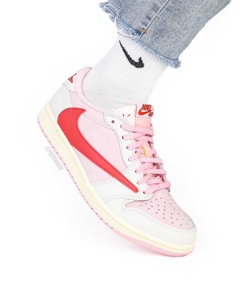 TRAVIS SCOTT x NIKE AIR JORDAN 1 LOW OG SP SHY PINK 2026年発売予定